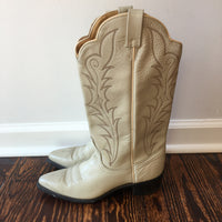 Vintage Ivory Cream leather Western Boots // size 9 1/2 // boho hippie // hey tiger louisville kentucky