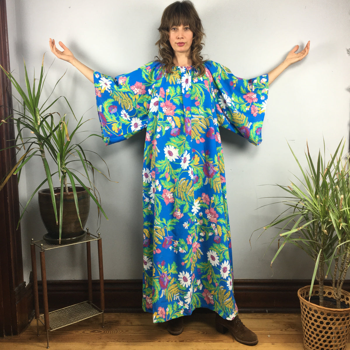 Vintage 60s 70s floral Aloha MuuMuu dress with Pocket // One Size