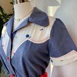 Vintage 70s chambray and floral short sleeve blouse // Sz Medium-ish (HT23103)