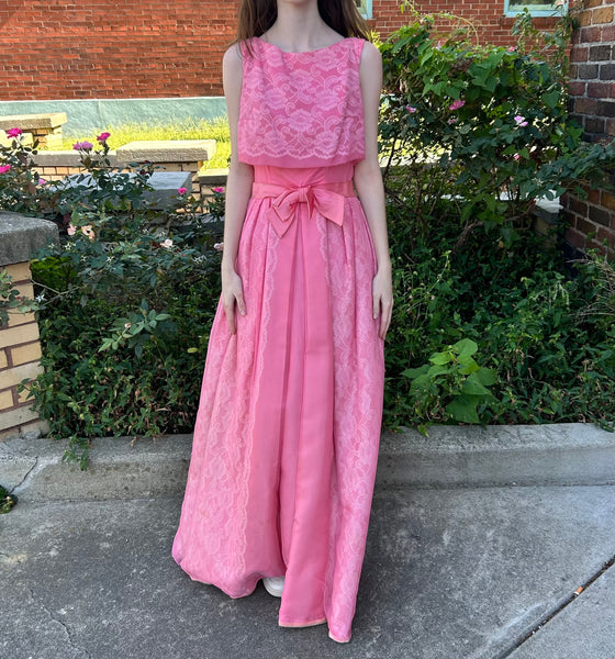 Pink 1950s handmade dress w/ bow detail