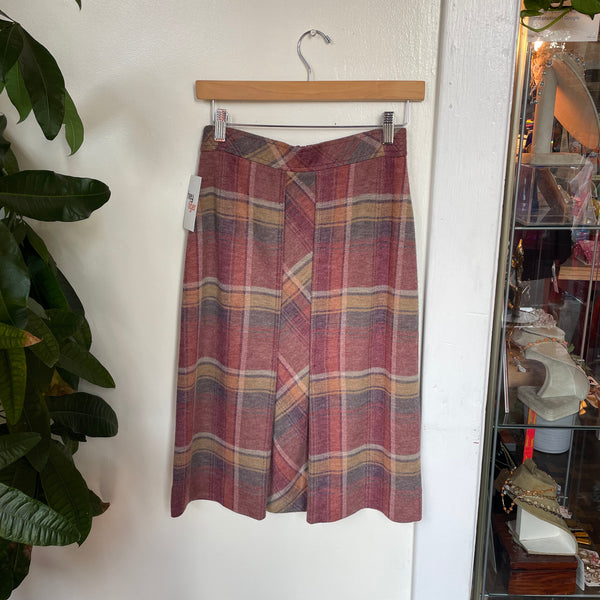 Vintage 60s 70s high waisted Plaid midi skirt // 27" waist // hey tiger louisville