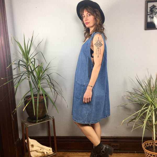 Vintage 90s Plus Size denim suspender dress jumper pinafore Hey Tiger Vintage 90s Plus Size denim suspender dress jumper pinafore Hey Tiger