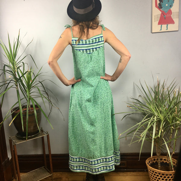 Vintage 90s Floral Print Cotton maxi dress // size Small Hey Tiger Vintage 90s Floral Print Cotton maxi dress // size Small Hey Tiger